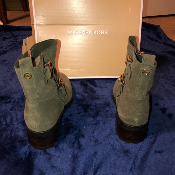 Michael Kors olive green suede booties - Picture 7 of 8